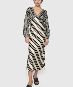 Gridthreads.shop3bea1663c8 1