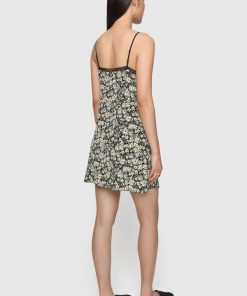 Gridthreads.shopf816e5628d 2